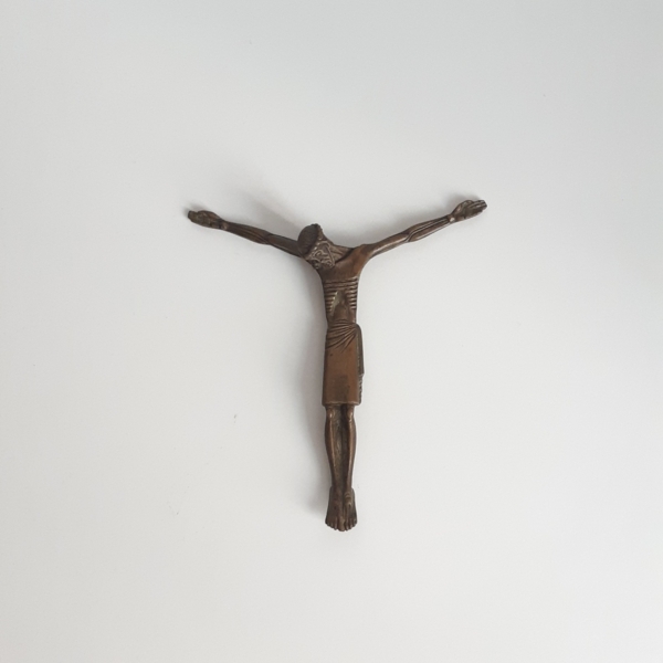 Petit Christ Mural avec couronne d'épines JLR117 H 13 cm