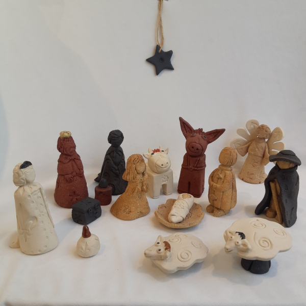 Crèche provençale terre brute 8 cm