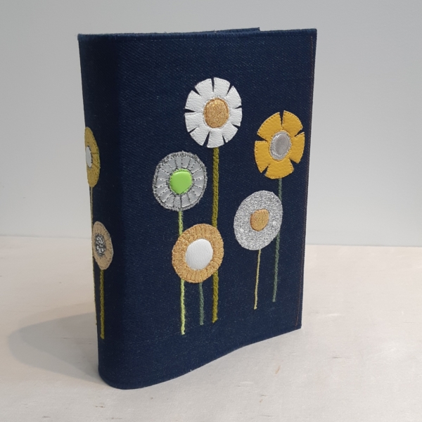 Couverture création textile pour bible TOB Laudate Si